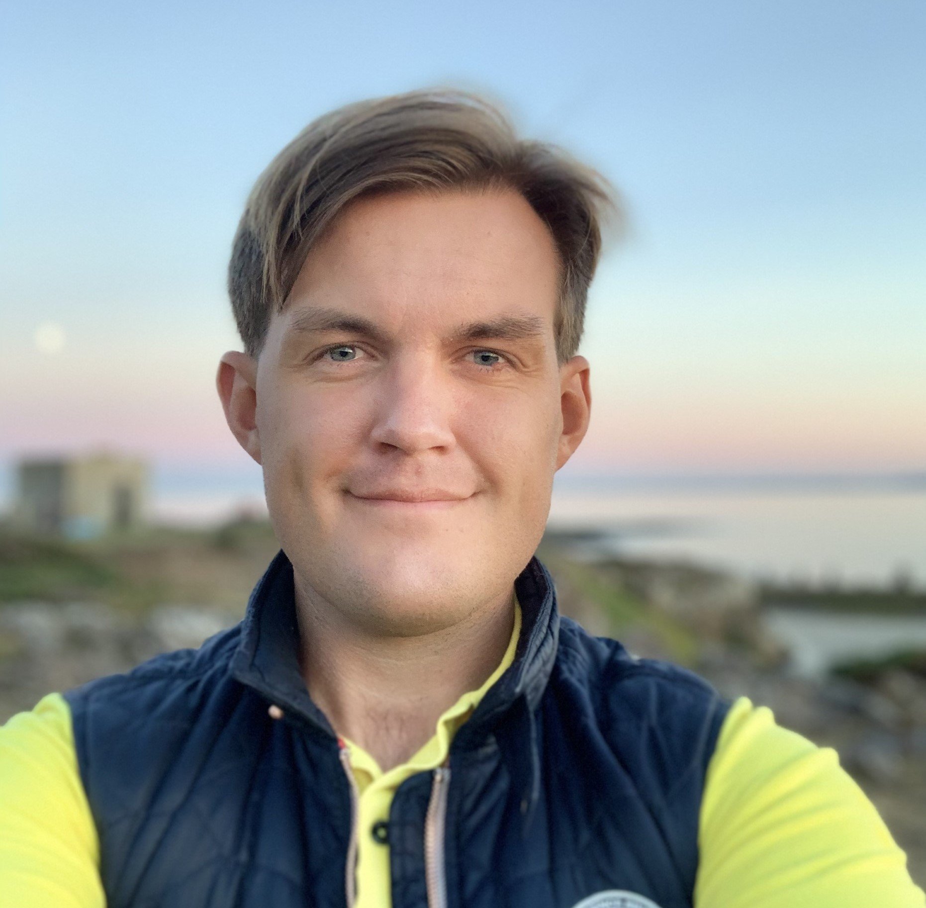 Karl Olsson Grafisk Designer Marknadskommunikatör Ängelholm båstad